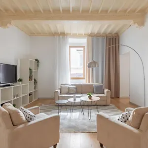 iflat-elegant-white-apartment.it-romehotels.com/