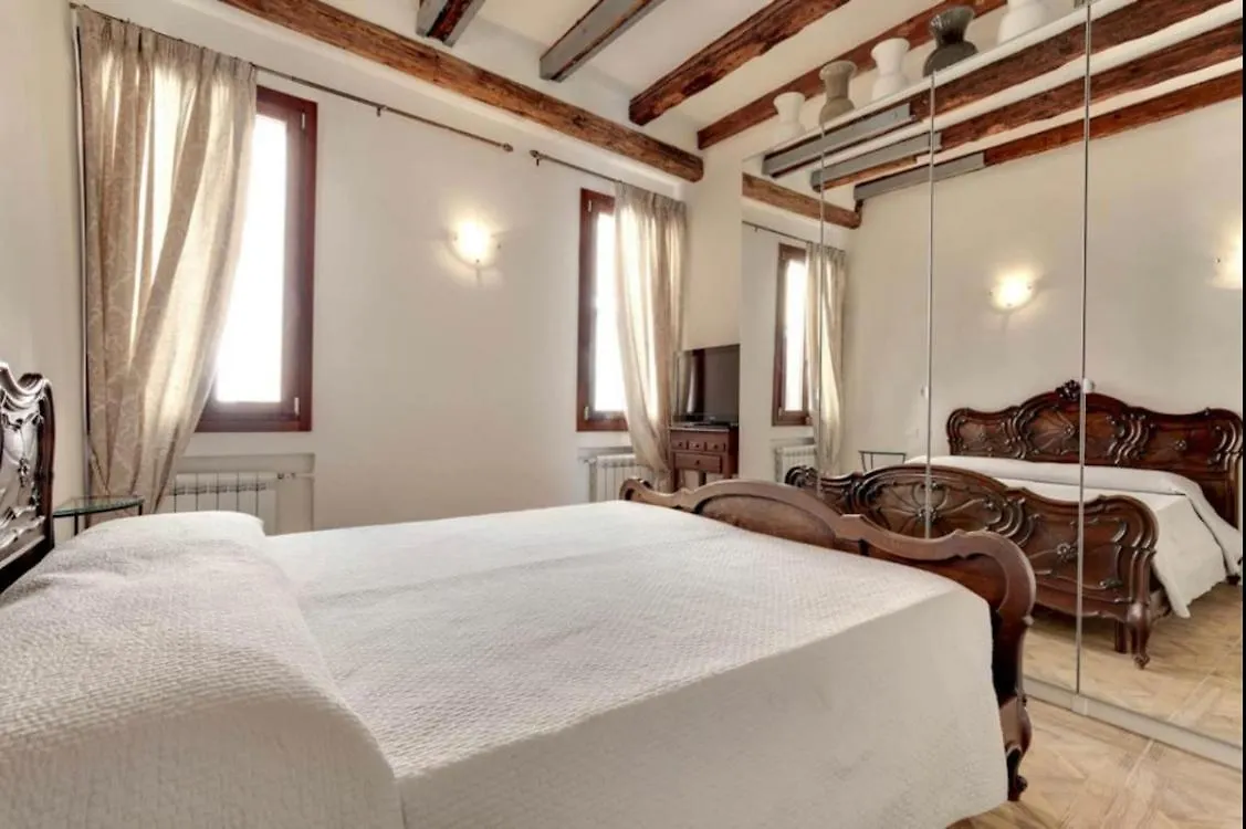 Venice Traditional Home With Terrace Itálie