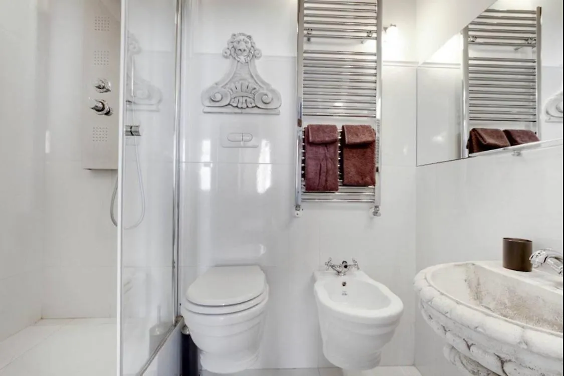 דירה Venice Traditional Home With Terrace